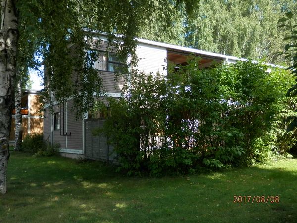 La maison mitoyenne de Seija et Jean